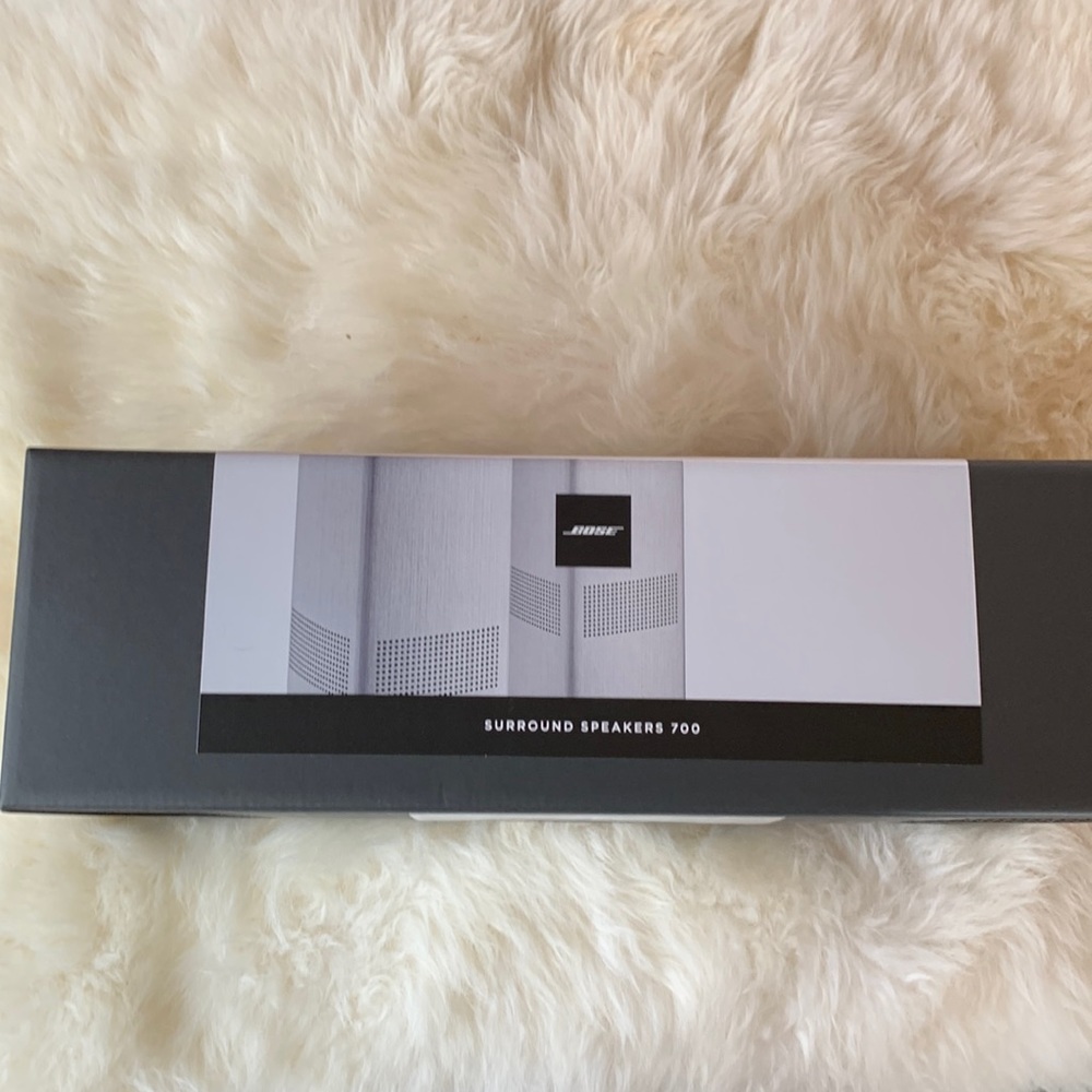 Bose Surround Speakers 700 white brand new